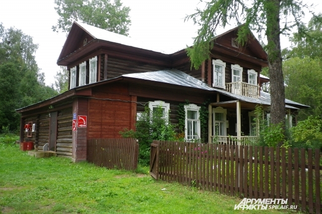 Усадебный дом XVIII века, перенесенный в Градницы, отлично сохранился. Фото: АиФ / Елена Ляшенко